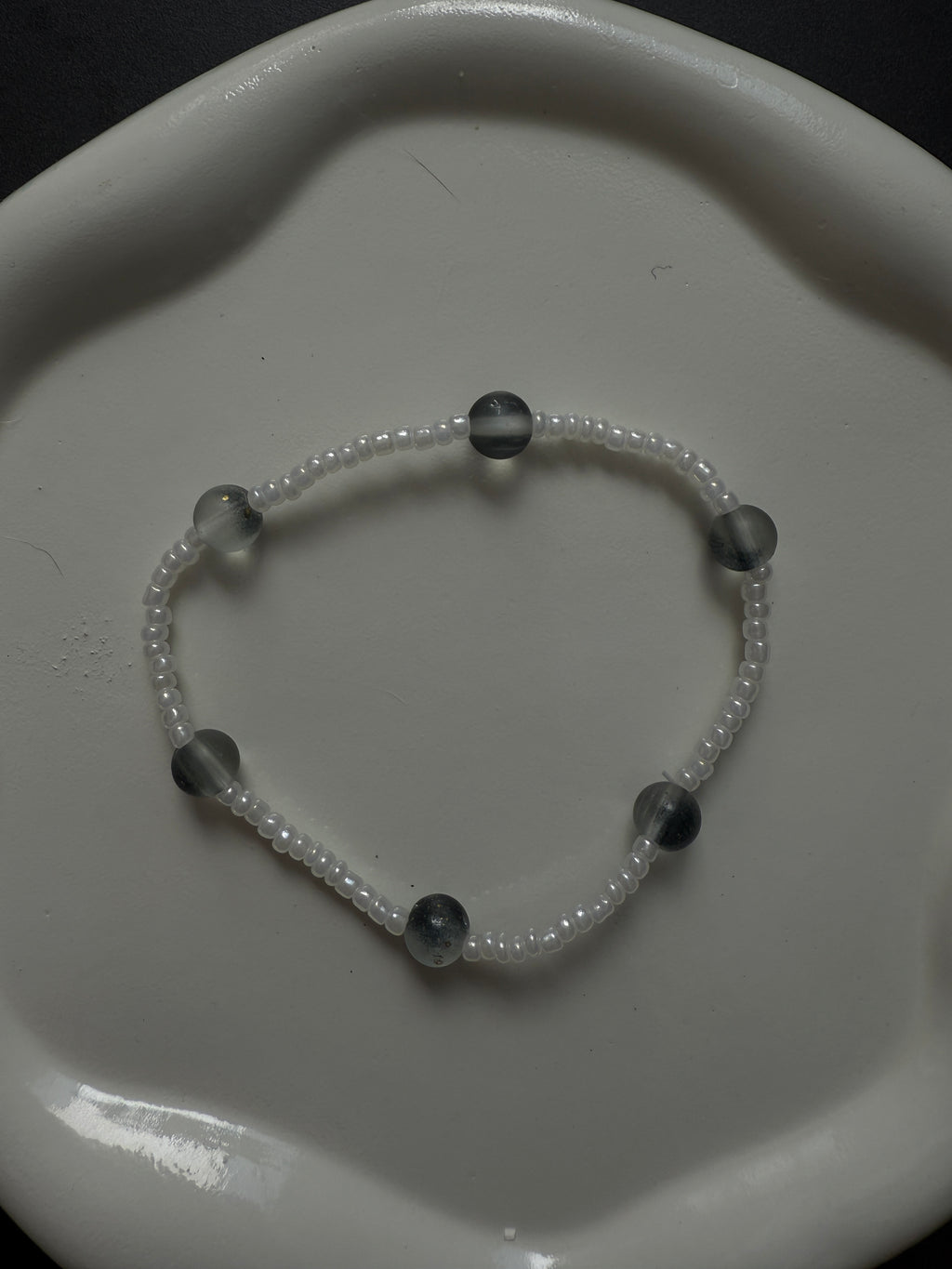 Armband mit Glaskugeln
