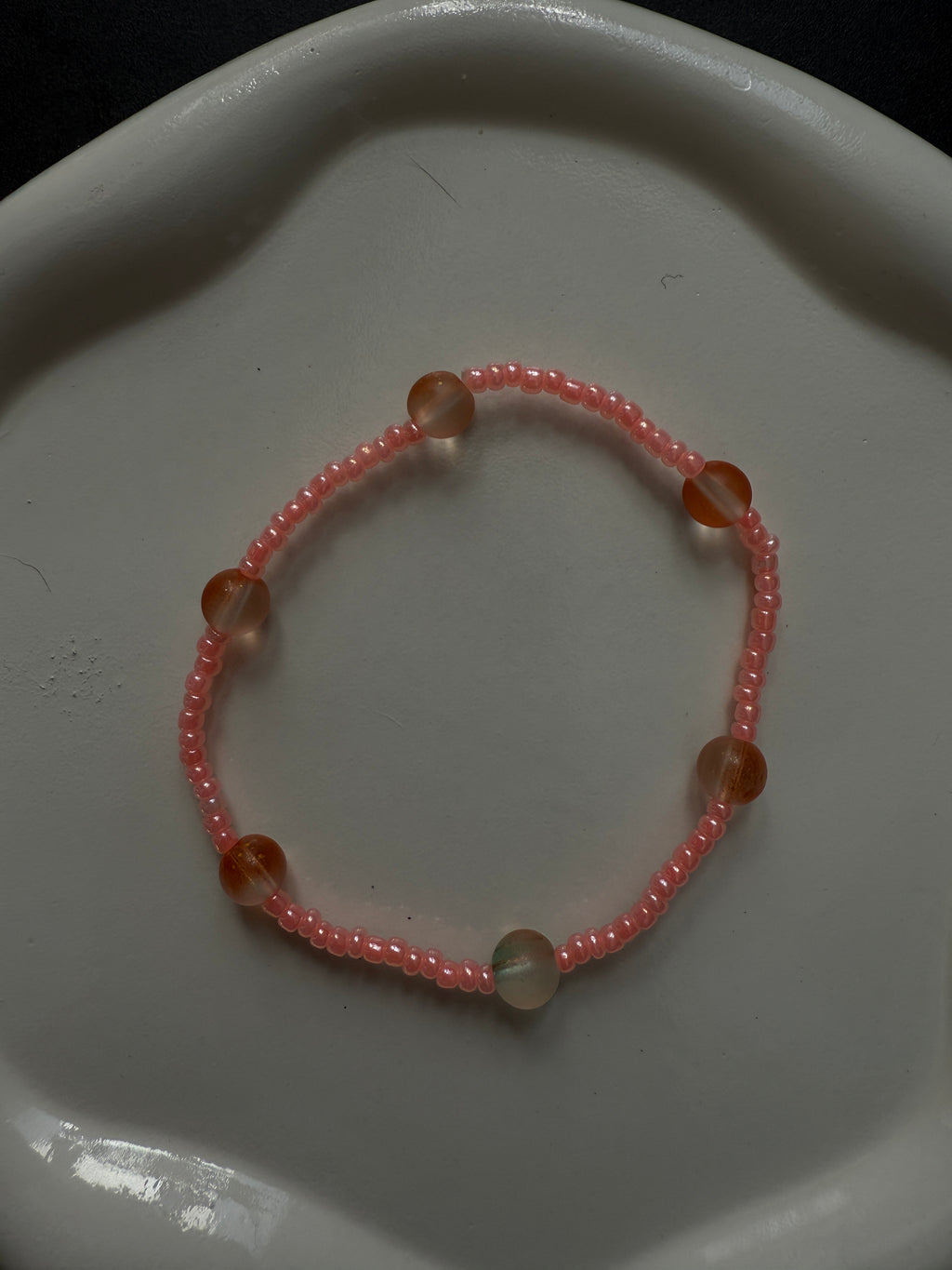 Armband mit Glaskugeln