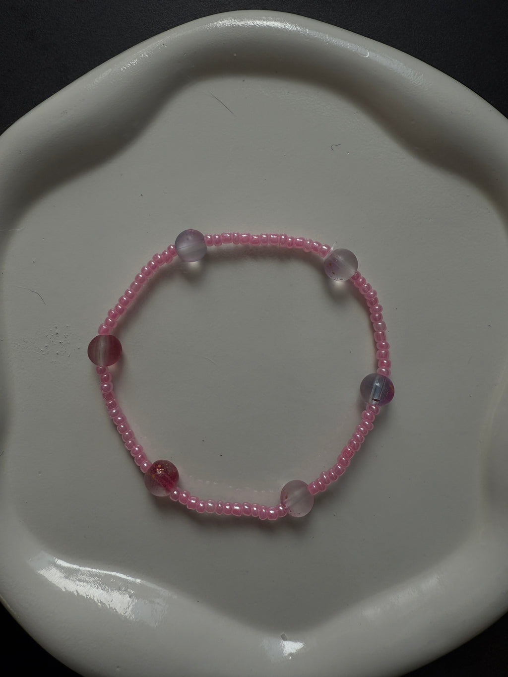 Armband mit Glaskugeln